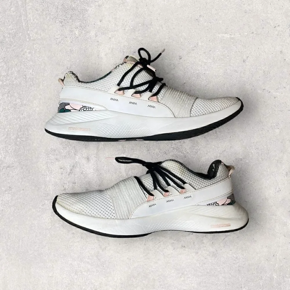 Under Armor Breathe Sneakers